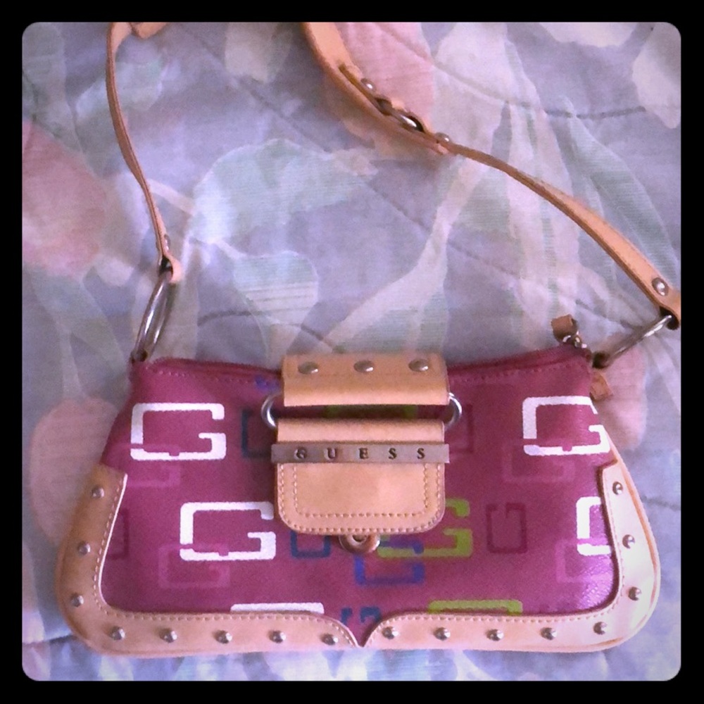 Guess Purse 👛
